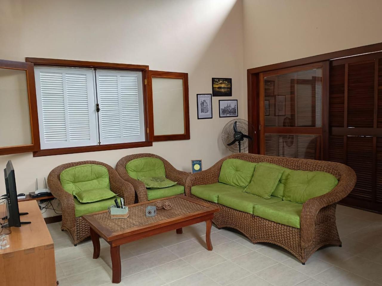 Casa Confortavel Парати Екстериор снимка